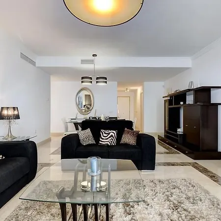 Modern 2-bedroom Flat Next To The Sea Apartament Marbella