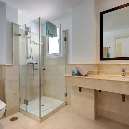 Apartament Modern 2-bedroom Flat Next To The Sea Marbella